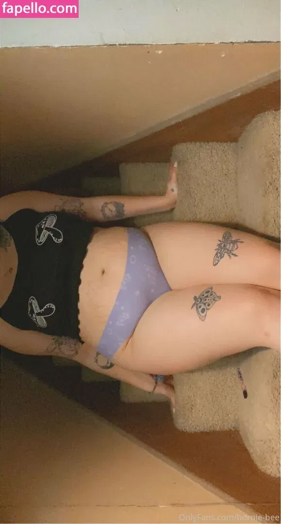hornie-bee Onlyfans Photo Gallery 