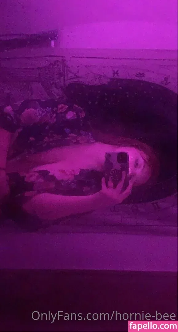 hornie-bee Onlyfans Photo Gallery 