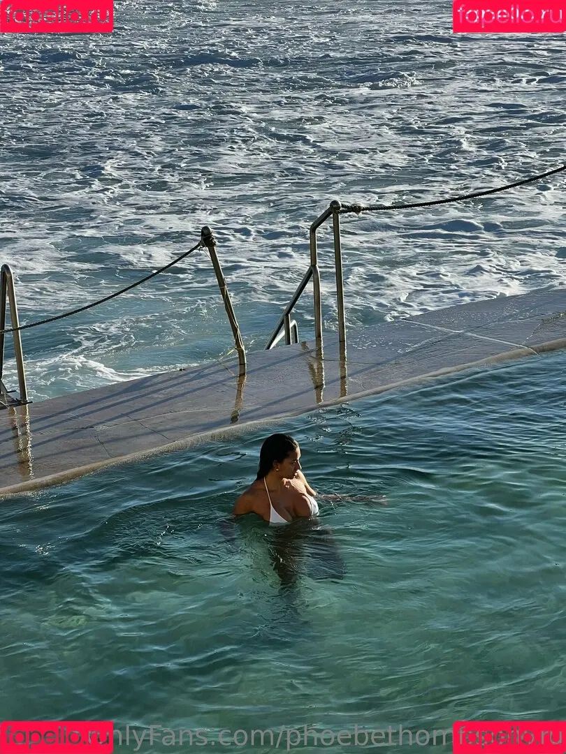 Phoebe Thompson / phoebethompson_x Onlyfans Photo Gallery 