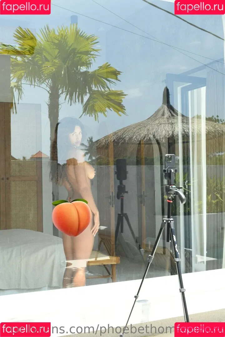 Phoebe Thompson / phoebethompson_x Onlyfans Photo Gallery 