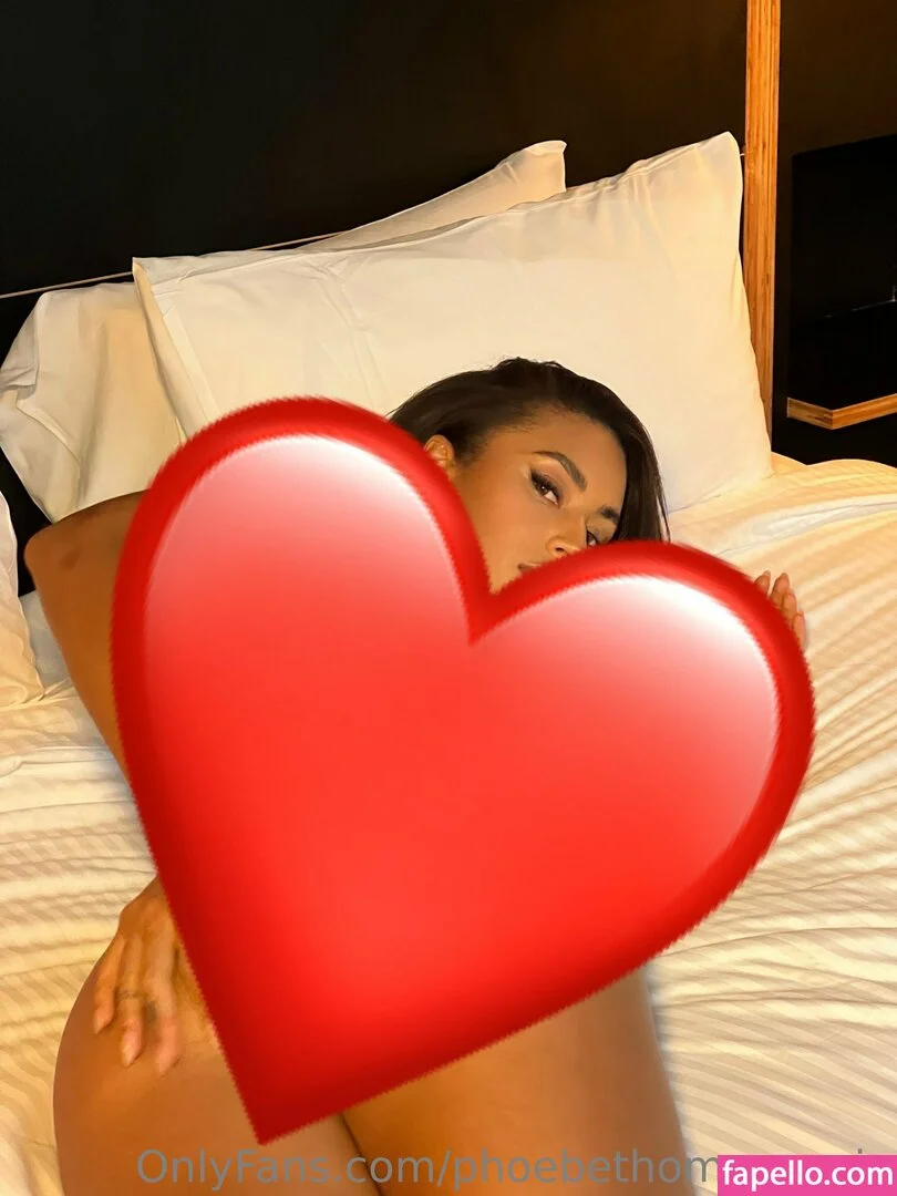 Phoebe Thompson / phoebethompson_x Onlyfans Photo Gallery 