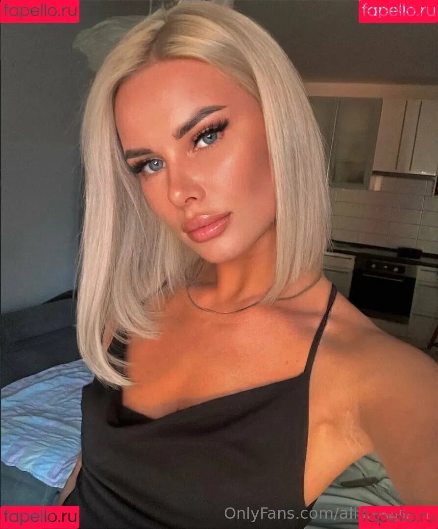 alisonlinsy1 / alisony1 Onlyfans Photo Gallery 