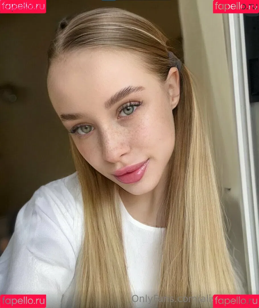 alisonlinsy1 / alisony1 Onlyfans Photo Gallery 