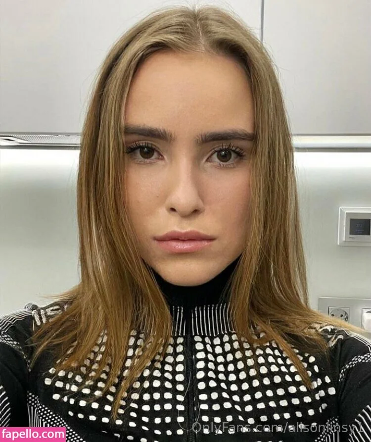 alisonlinsy1 / alisony1 Onlyfans Photo Gallery 
