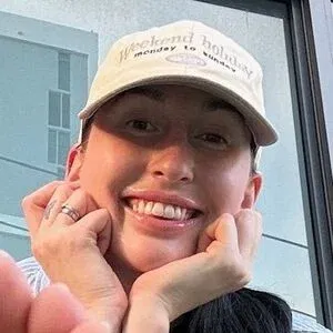 HolliHeaven Onlyfans Photo Gallery 