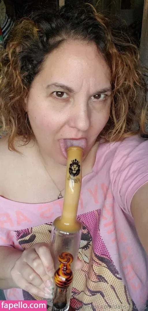 dabndyes / dabs-n-ddds Onlyfans Photo Gallery 