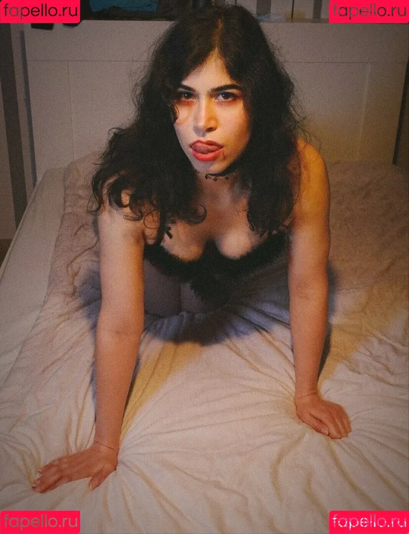 Turkish / Zyliara Onlyfans Photo Gallery 