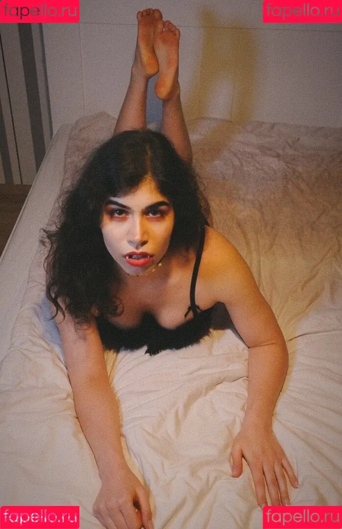 Turkish / Zyliara Onlyfans Photo Gallery 