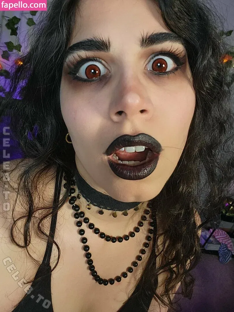 Turkish / Zyliara Onlyfans Photo Gallery 