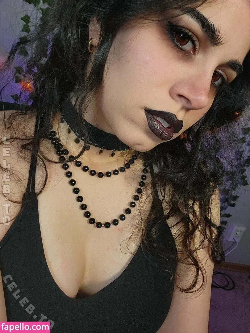 Turkish / Zyliara Onlyfans Photo Gallery 