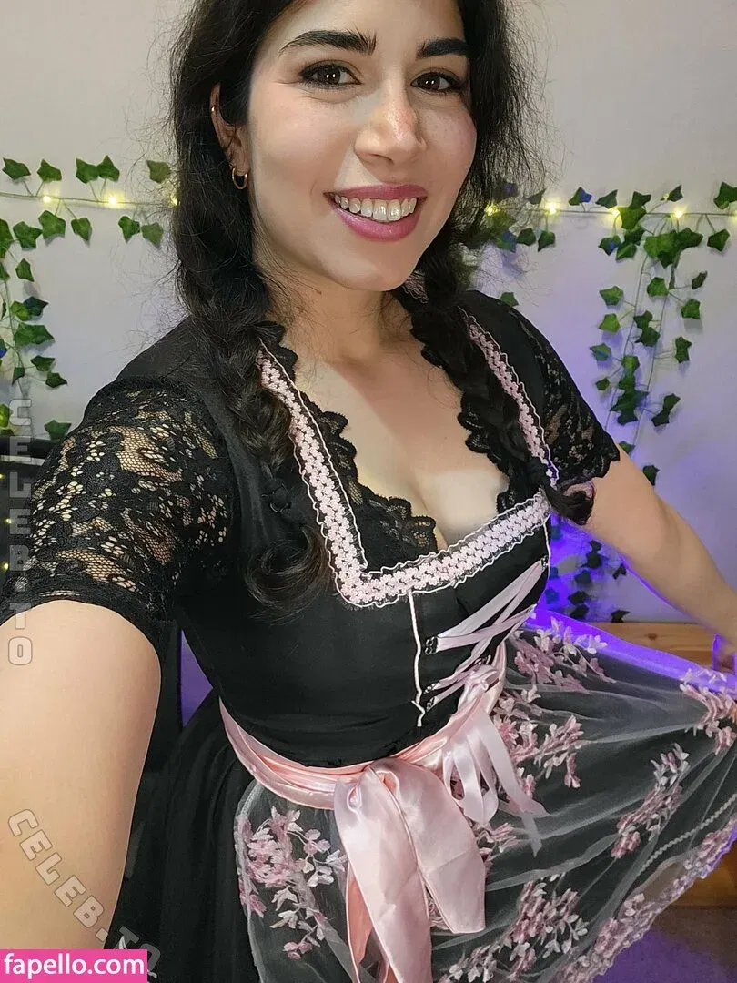 Turkish / Zyliara Onlyfans Photo Gallery 