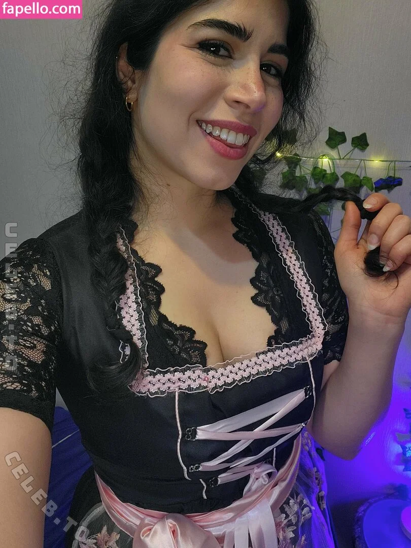 Turkish / Zyliara Onlyfans Photo Gallery 