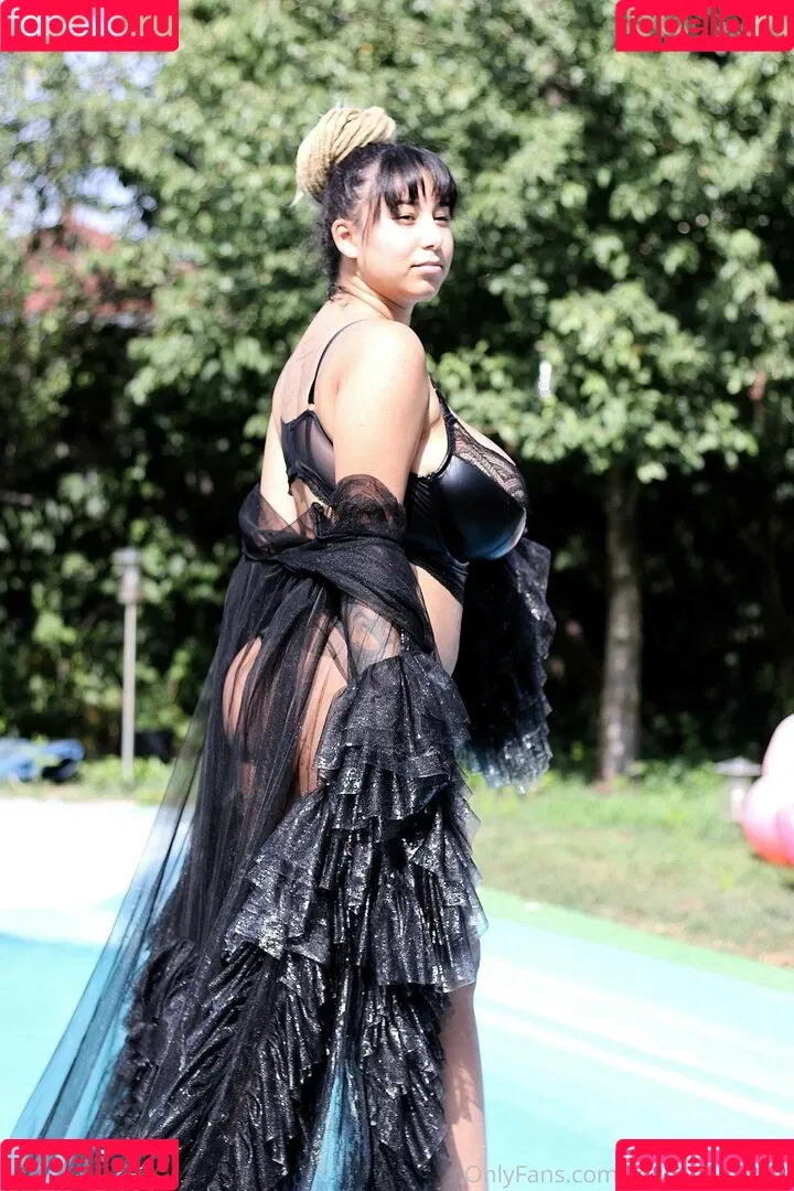 bunny_madelline / madelinetheperson Onlyfans Photo Gallery 