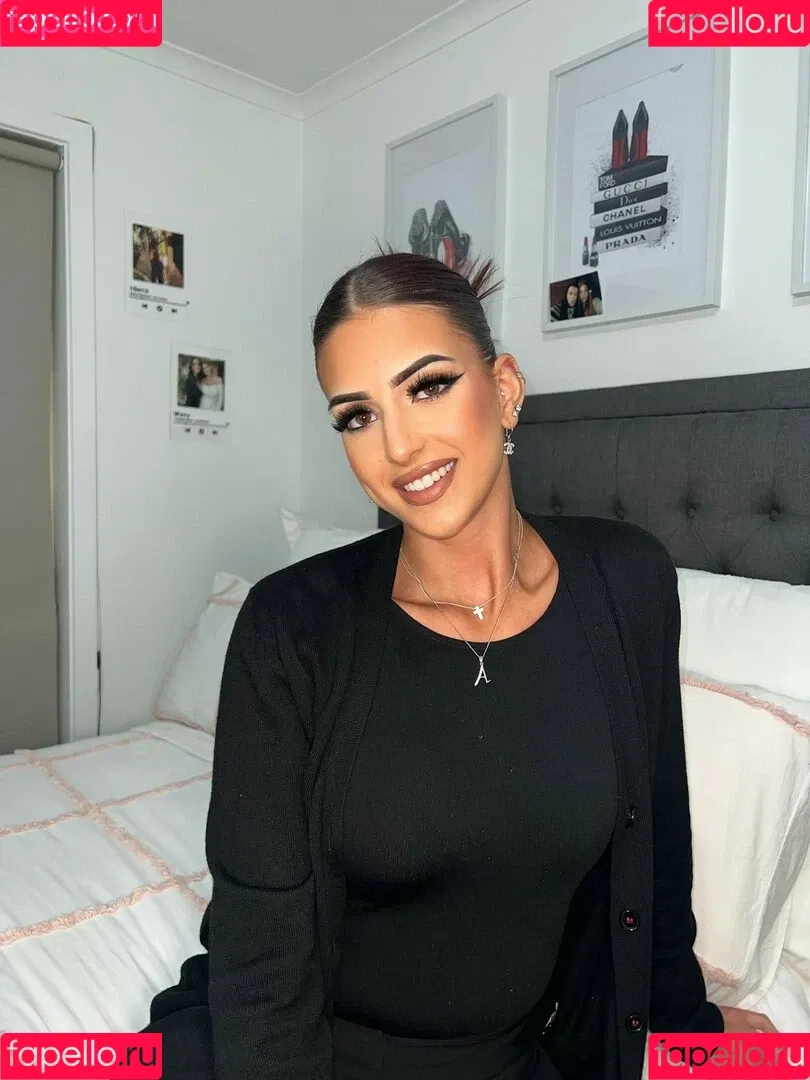 Pretty Feet / prettyfeet_of / prettytoes6969 Onlyfans Photo Gallery 