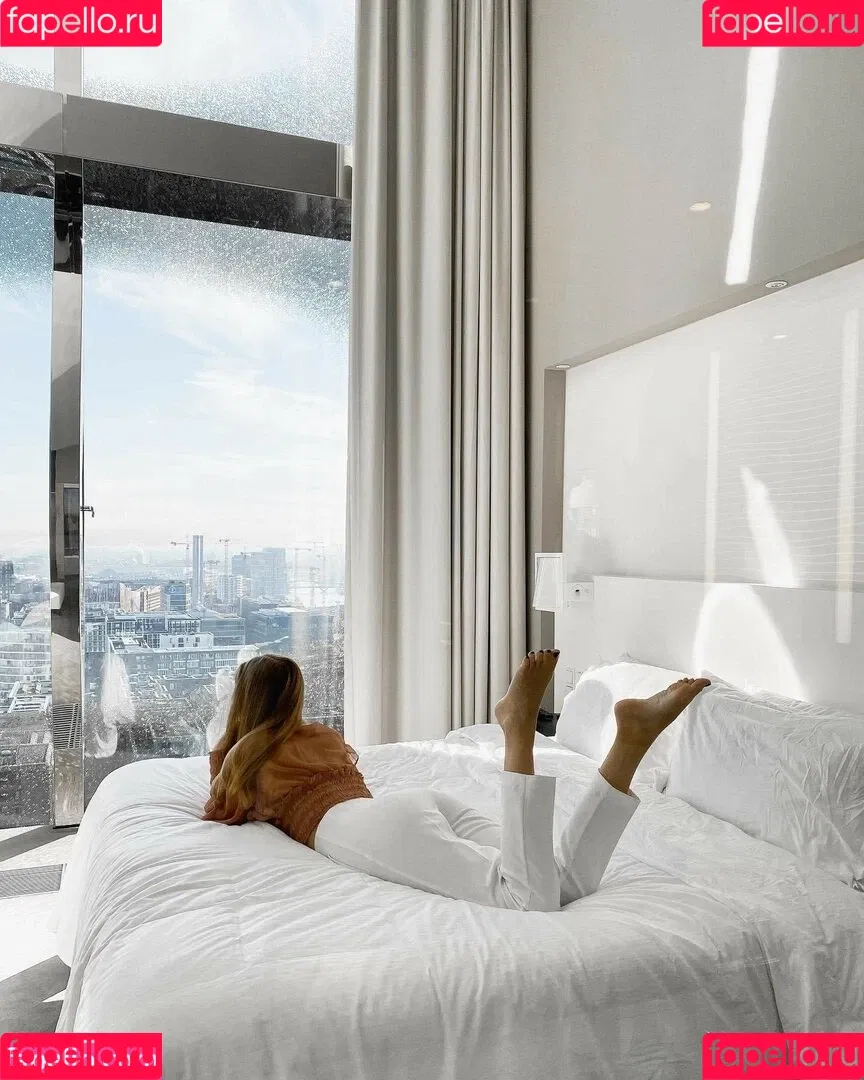 Pretty Feet / prettyfeet_of / prettytoes6969 Onlyfans Photo Gallery 