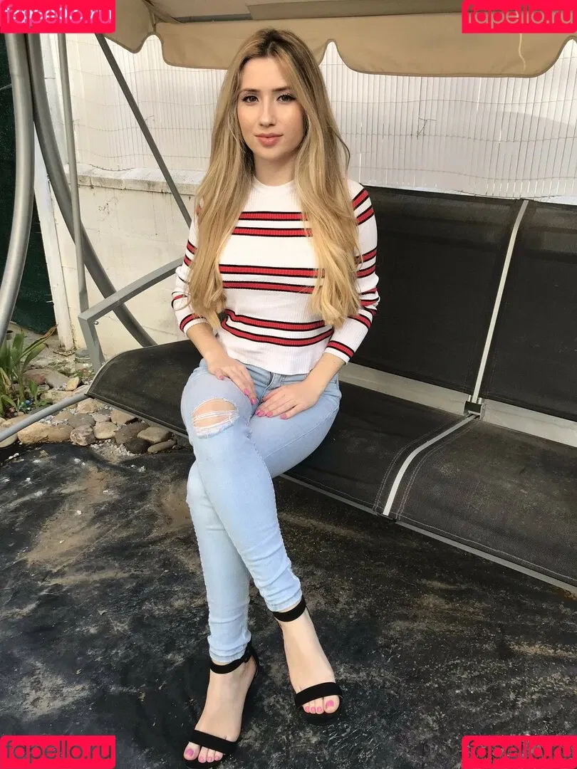 Pretty Feet / prettyfeet_of / prettytoes6969 Onlyfans Photo Gallery 