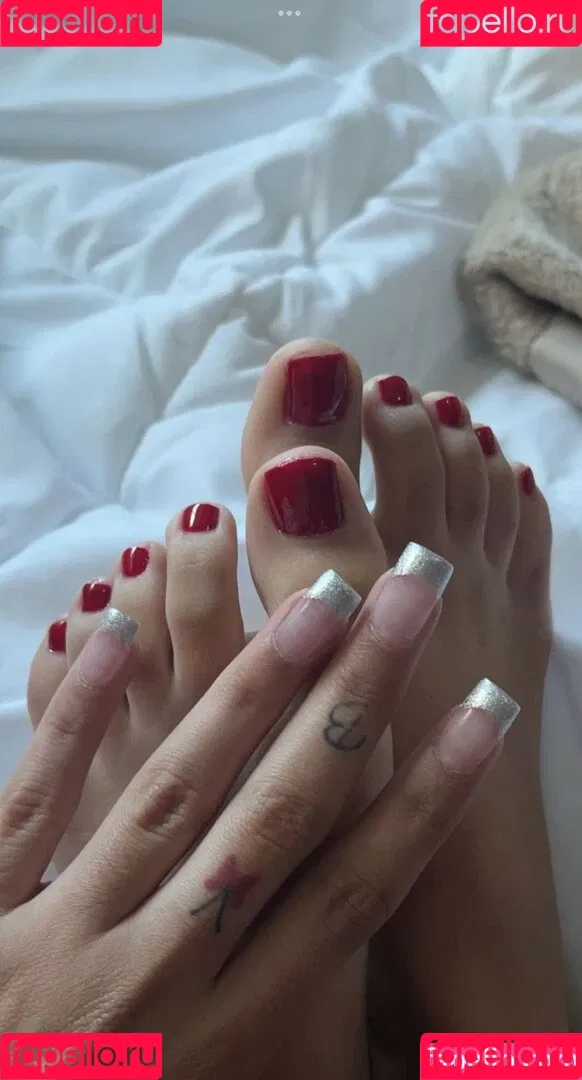 Pretty Feet / prettyfeet_of / prettytoes6969 Onlyfans Photo Gallery 