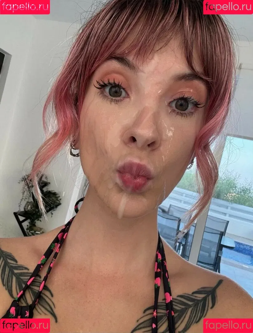 Jade Vow / JadeVow / Littlepidge / pidgespage Onlyfans Photo Gallery 