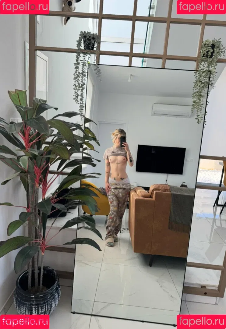 Jade Vow / JadeVow / Littlepidge / pidgespage Onlyfans Photo Gallery 