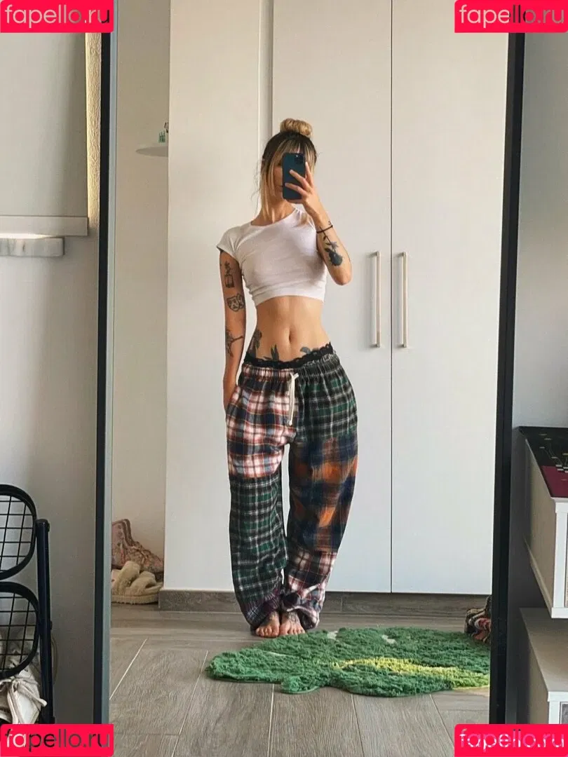 Jade Vow / JadeVow / Littlepidge / pidgespage Onlyfans Photo Gallery 