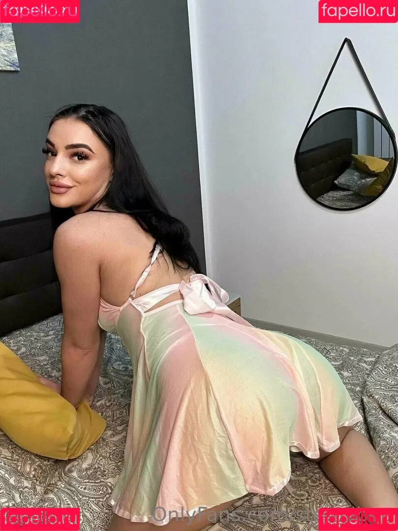 Cherry Blossom / Stormi Bee / baby_cherrry / stormibee / stormibree Onlyfans Photo Gallery 