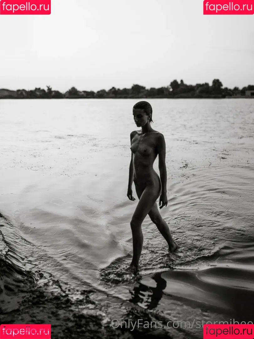 Cherry Blossom / Stormi Bee / baby_cherrry / stormibee / stormibree Onlyfans Photo Gallery 