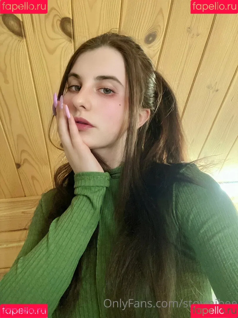 Cherry Blossom / Stormi Bee / baby_cherrry / stormibee / stormibree Onlyfans Photo Gallery 