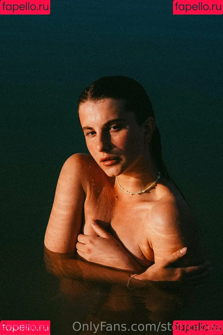 Cherry Blossom / Stormi Bee / baby_cherrry / stormibee / stormibree Onlyfans Photo Gallery 