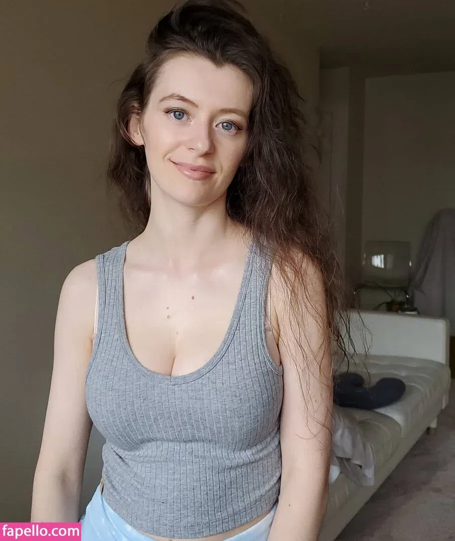 VioletFoxy / violet_mfc / violetfoxy_ Onlyfans Photo Gallery 