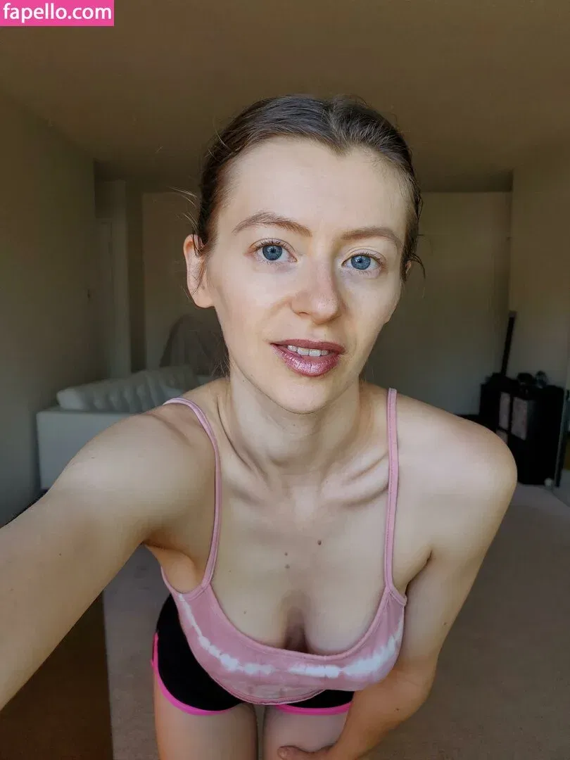 VioletFoxy / violet_mfc / violetfoxy_ Onlyfans Photo Gallery 