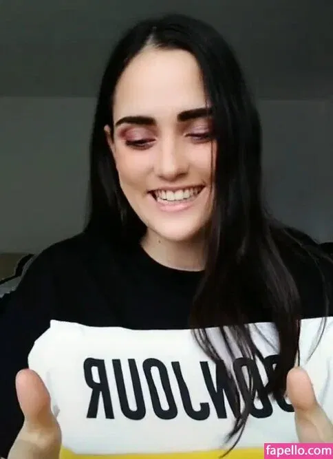 Ophelie Rullier Onlyfans Photo Gallery 