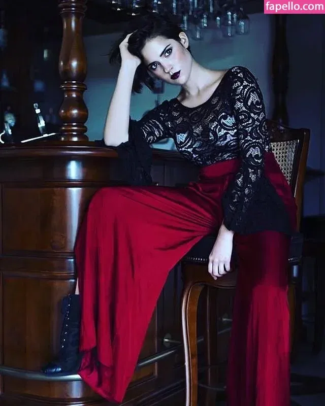 Ophelie Rullier Onlyfans Photo Gallery 