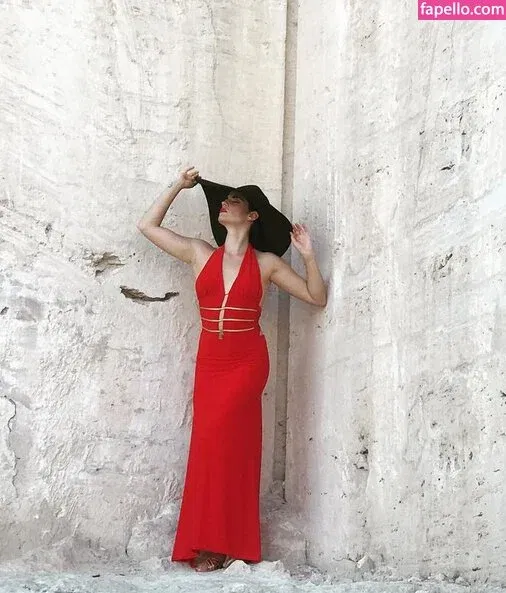 Ophelie Rullier Onlyfans Photo Gallery 