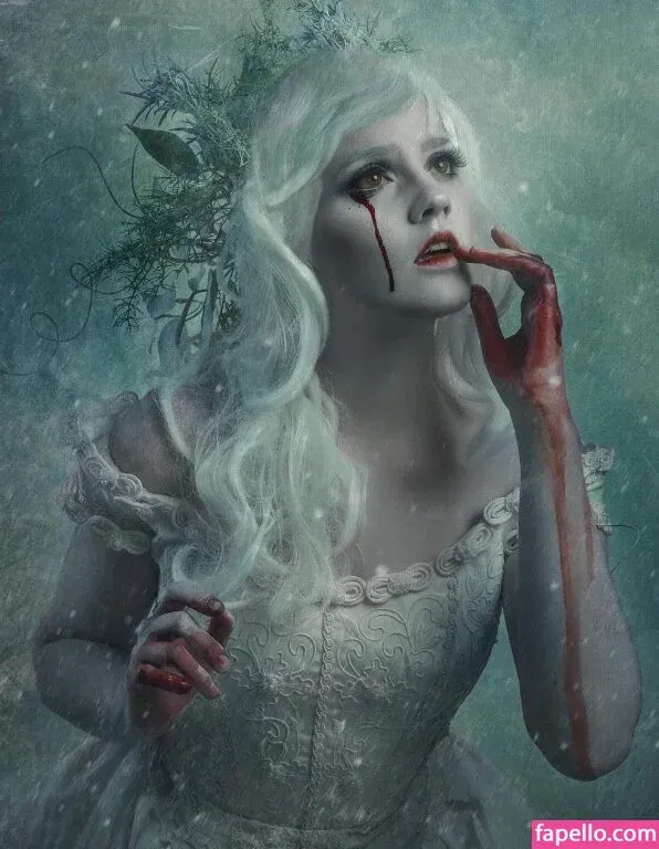 Ophelie Rullier Onlyfans Photo Gallery 