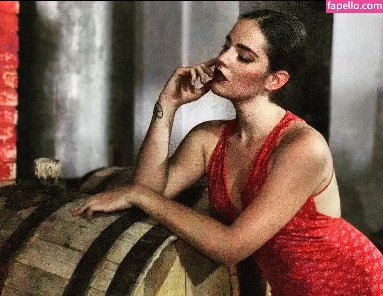 Ophelie Rullier Onlyfans Photo Gallery 