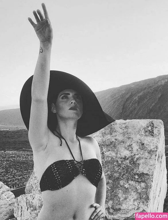 Ophelie Rullier Onlyfans Photo Gallery 