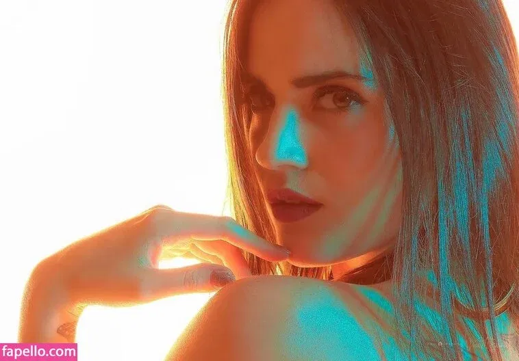 Ophelie Rullier Onlyfans Photo Gallery 