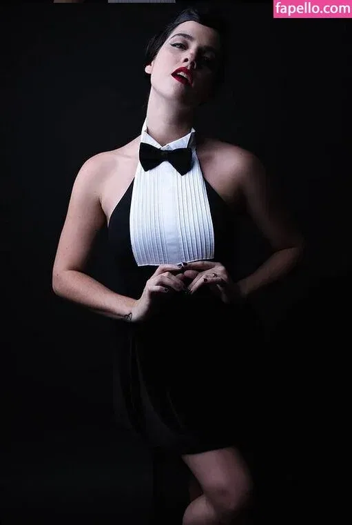 Ophelie Rullier Onlyfans Photo Gallery 