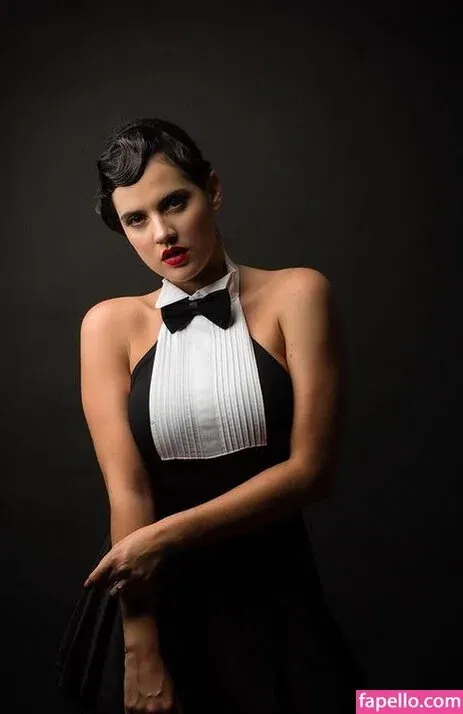 Ophelie Rullier Onlyfans Photo Gallery 