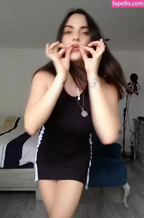 Ophelie Rullier Onlyfans Photo Gallery 