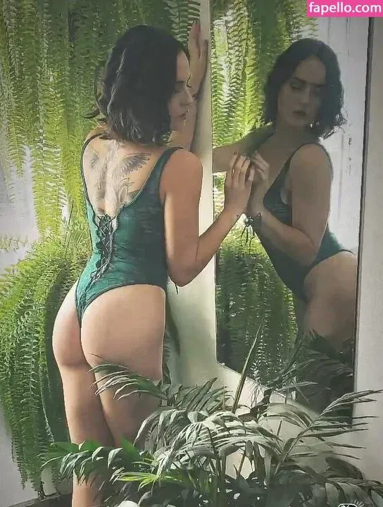 Ophelie Rullier Onlyfans Photo Gallery 