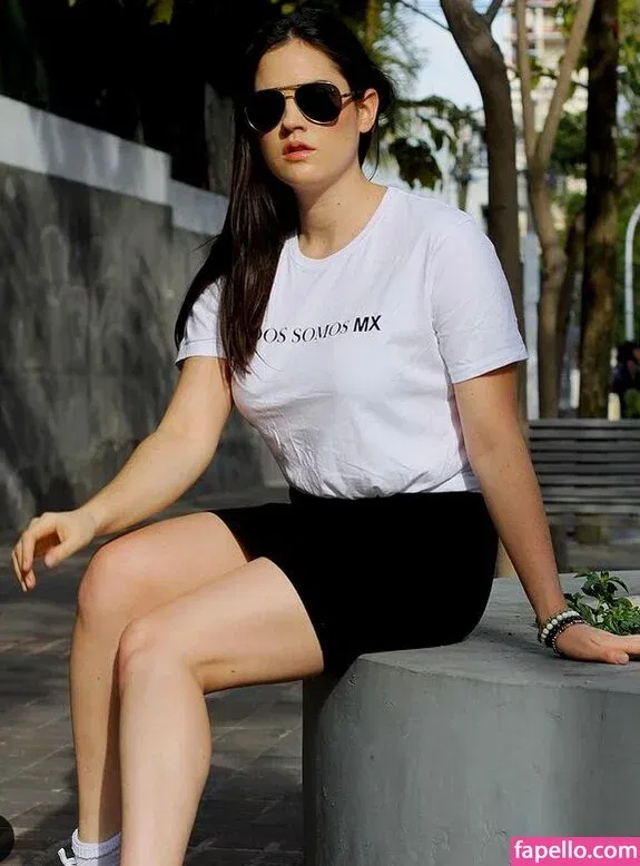 Ophelie Rullier Onlyfans Photo Gallery 