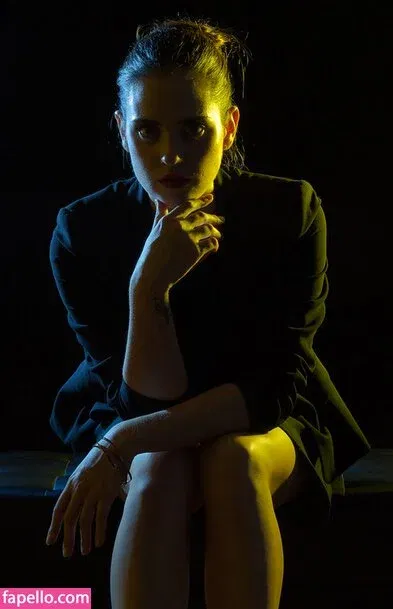 Ophelie Rullier Onlyfans Photo Gallery 