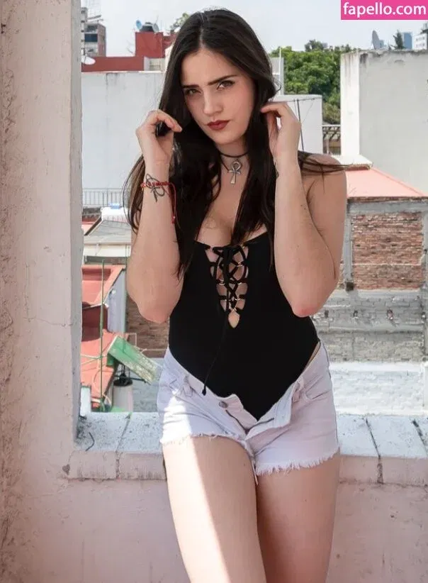 Ophelie Rullier Onlyfans Photo Gallery 