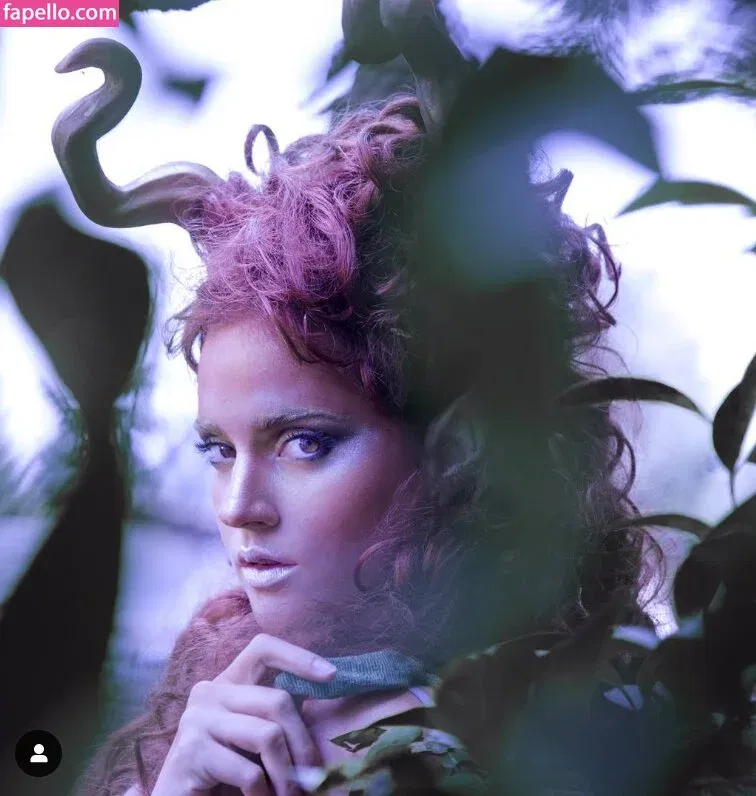 Ophelie Rullier Onlyfans Photo Gallery 