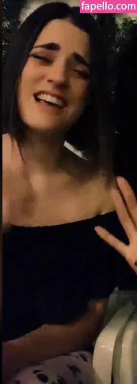 Ophelie Rullier Onlyfans Photo Gallery 