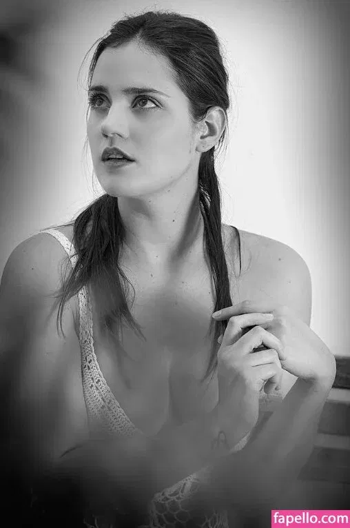 Ophelie Rullier Onlyfans Photo Gallery 