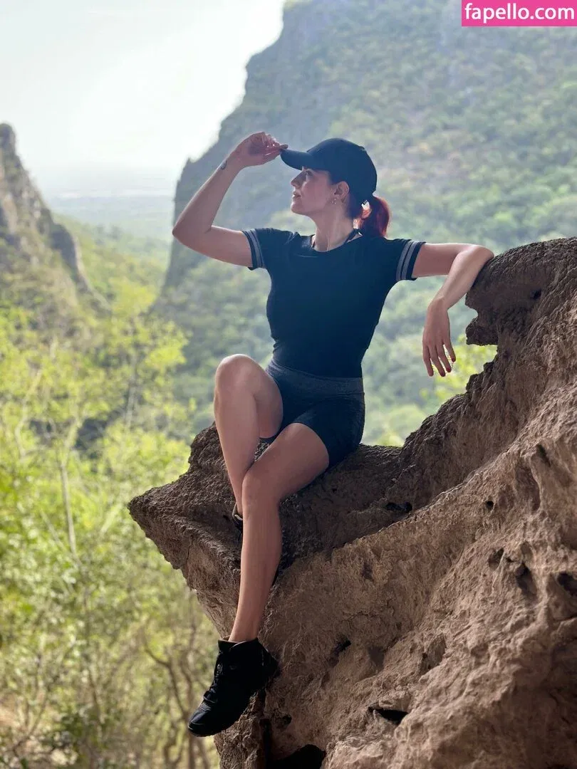 Ophelie Rullier Onlyfans Photo Gallery 