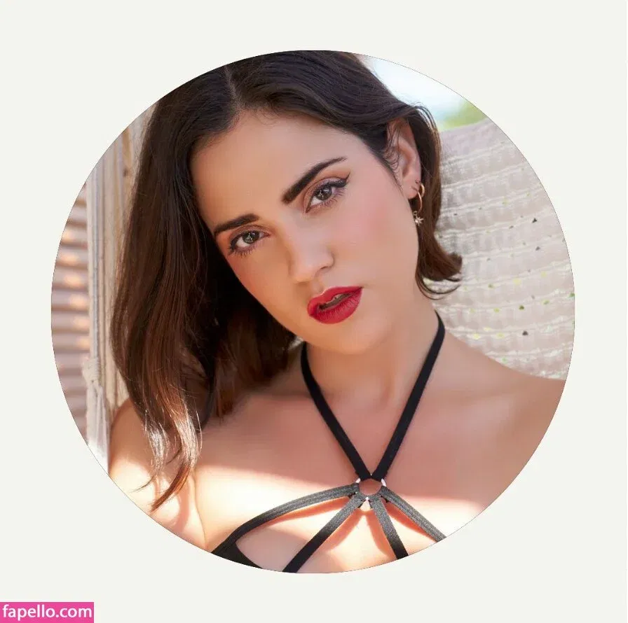 Ophelie Rullier Onlyfans Photo Gallery 