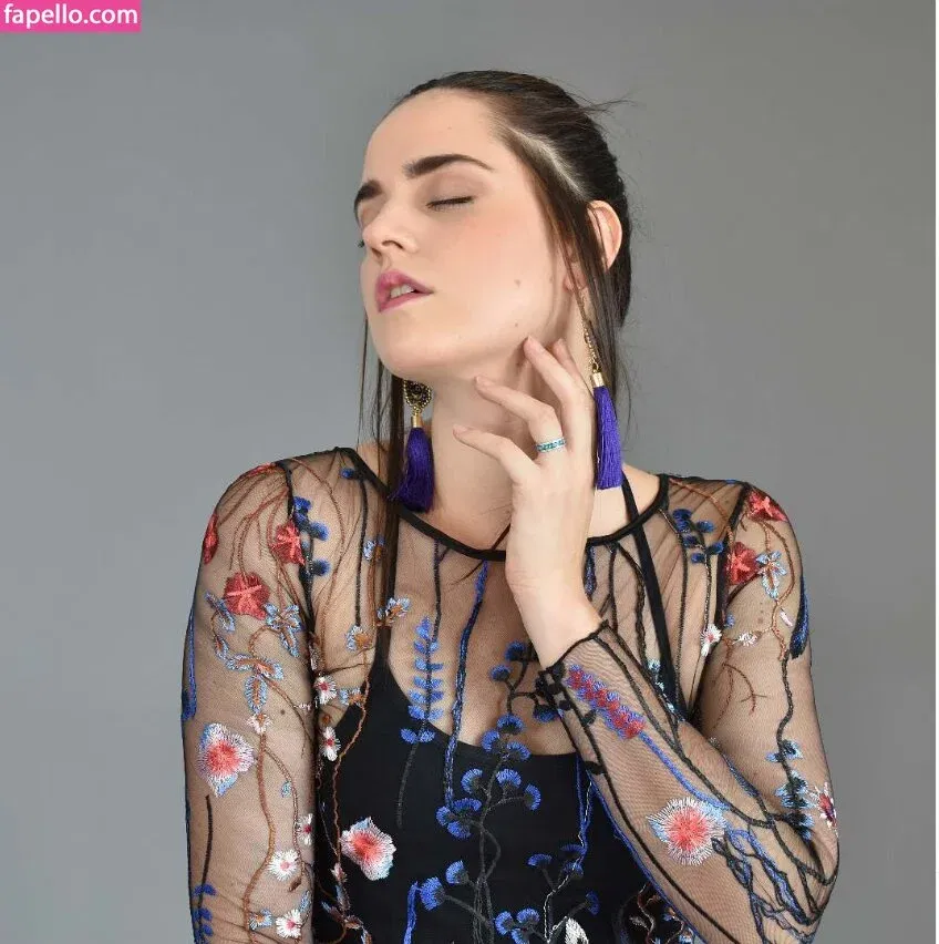 Ophelie Rullier Onlyfans Photo Gallery 